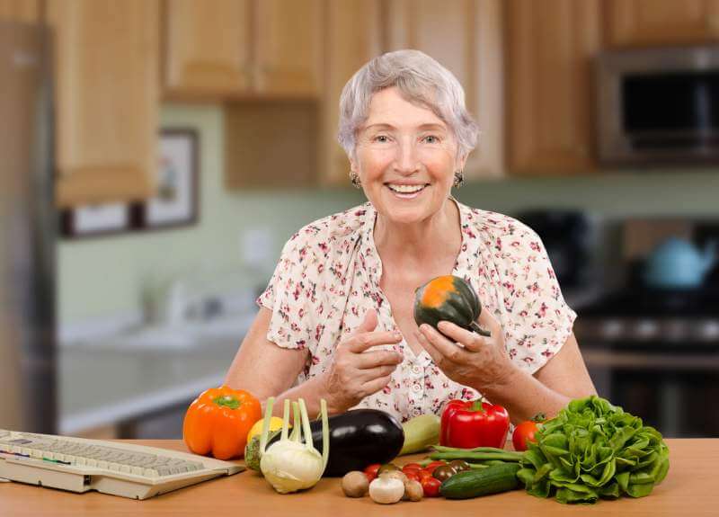 oldwomen-freshvegetables