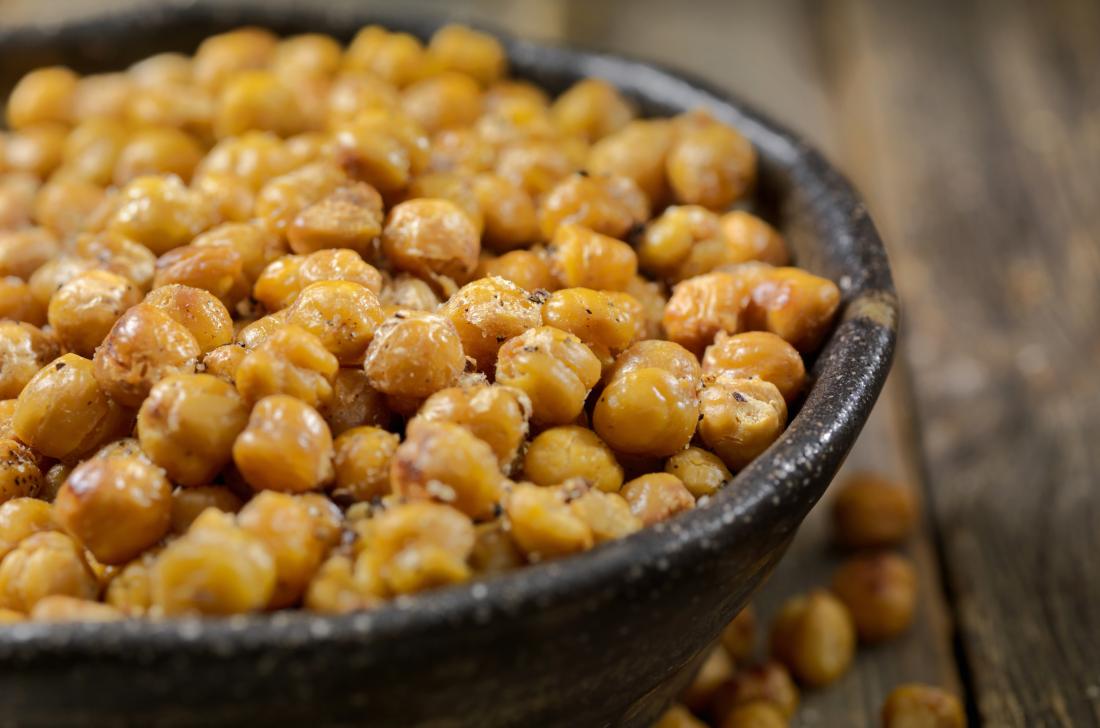 Roasted chickpeas in bowl.